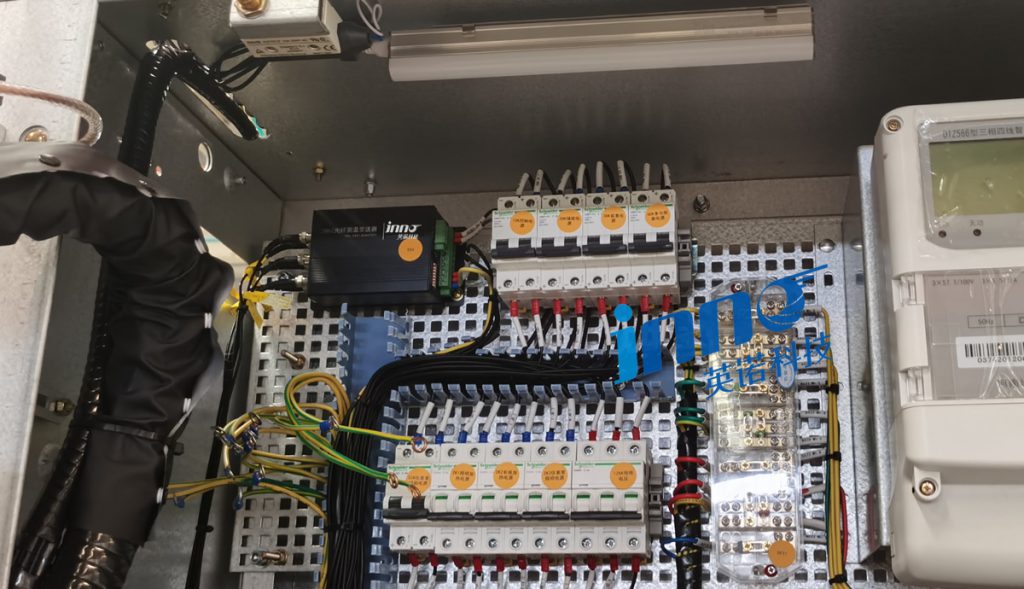 Fiber optic temperature measurement system